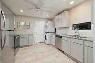 214 Benita St - Photo 1 of 1