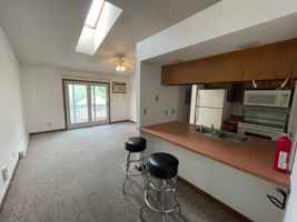 featured image of 422 Vine St