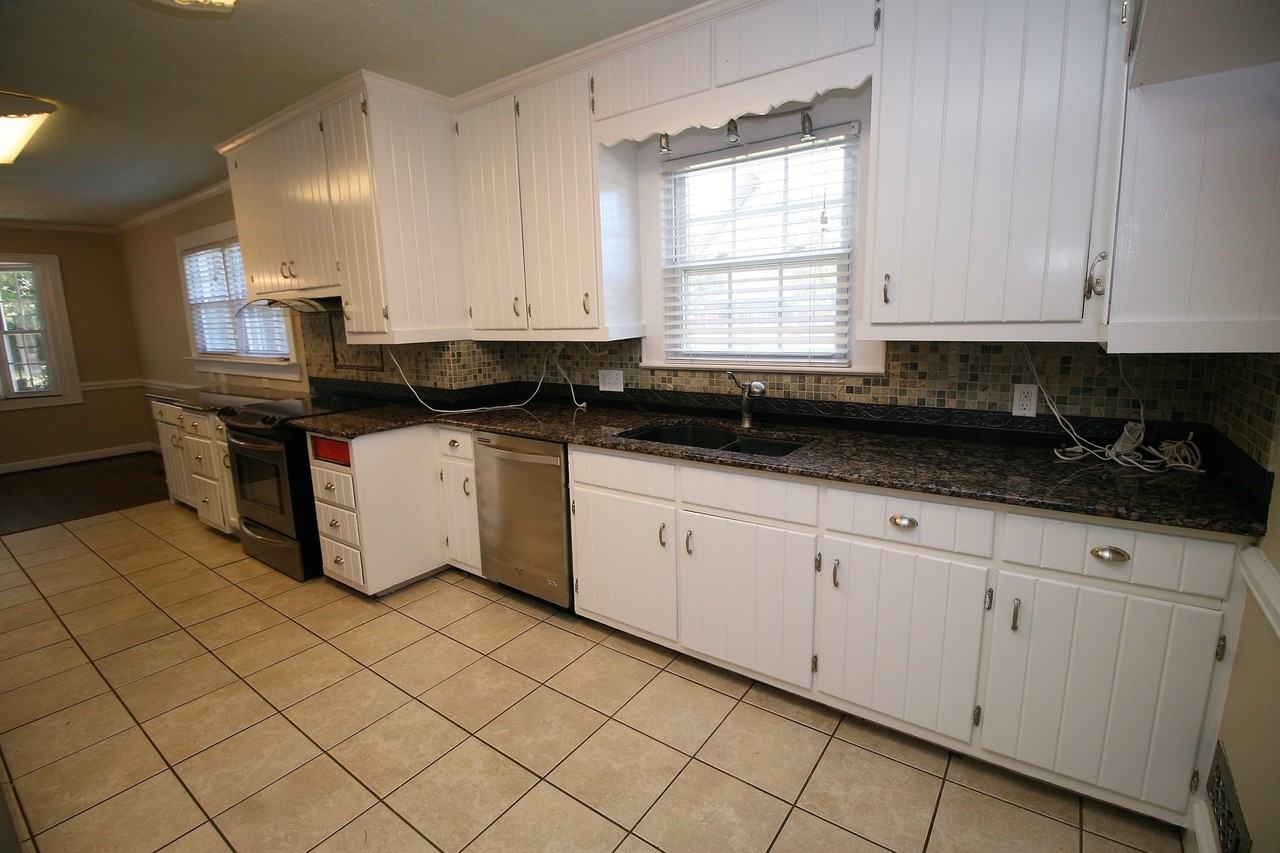 2515 Fort Bragg Rd - Photo 7 of 42