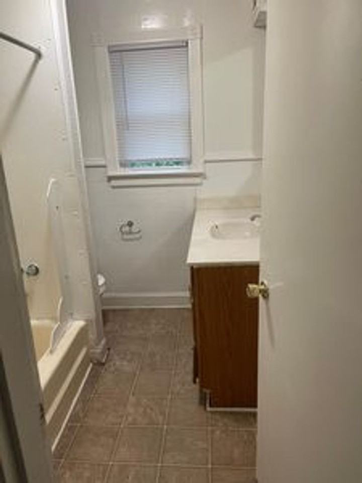 3127 5th Ave - Photo 7 of 26