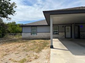 907 E 3rd Street Units A&B, Lampasas, TX - Photo 1 of 1