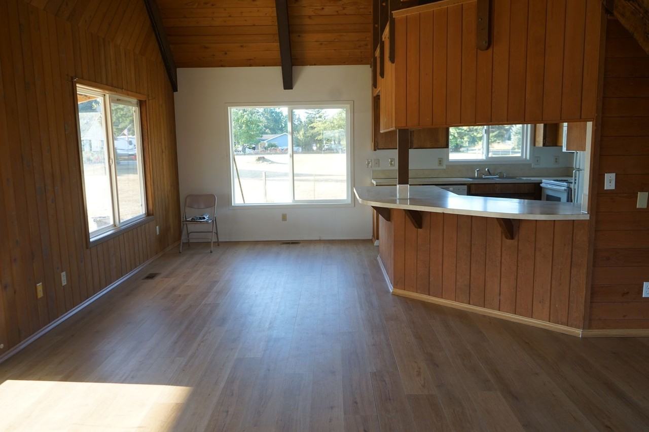 21705 Ne 50th Ave - Photo 3 of 16