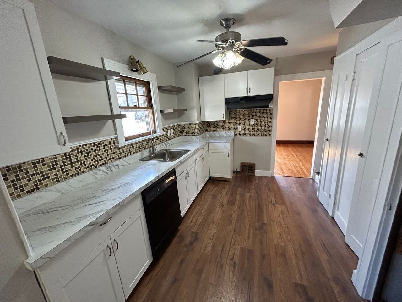 3359 Tullamore Rd - Photo 6 of 12