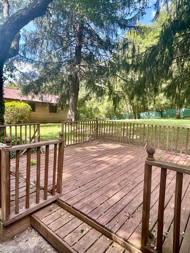 30 Fieldtop Ln - Photo 3 of 16