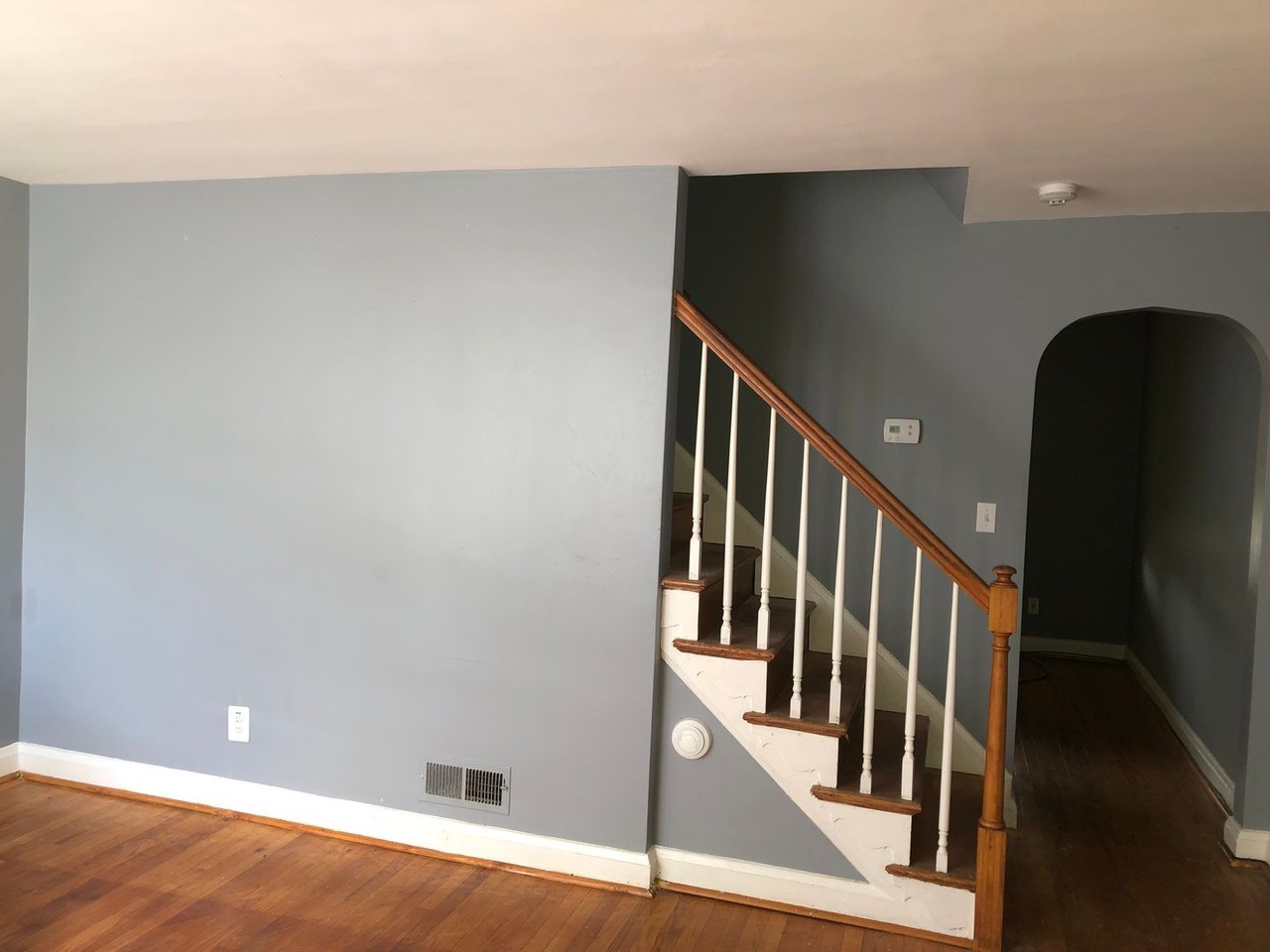 3913 Balfern Ave - Photo 3 of 17