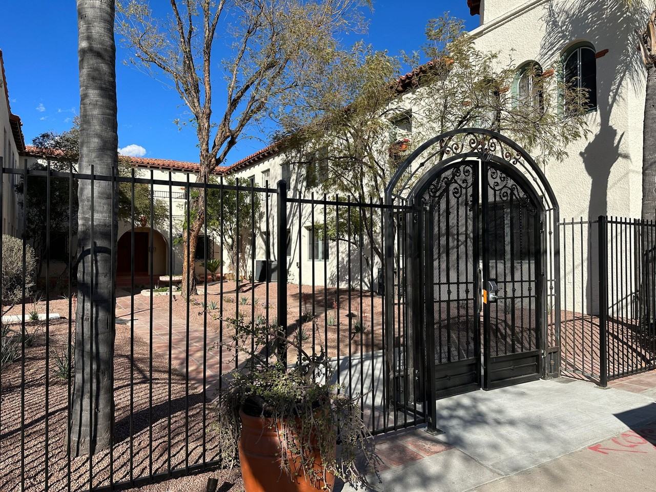 Don Martin Historic Apartments! - Photo 2 of 18