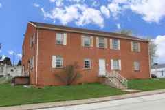 424 S Pine St - Photo 1 of 1