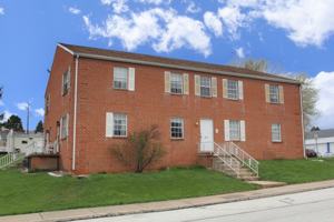 featured image of 424 S Pine St