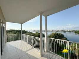 featured image of 113 Brooks St Se #503