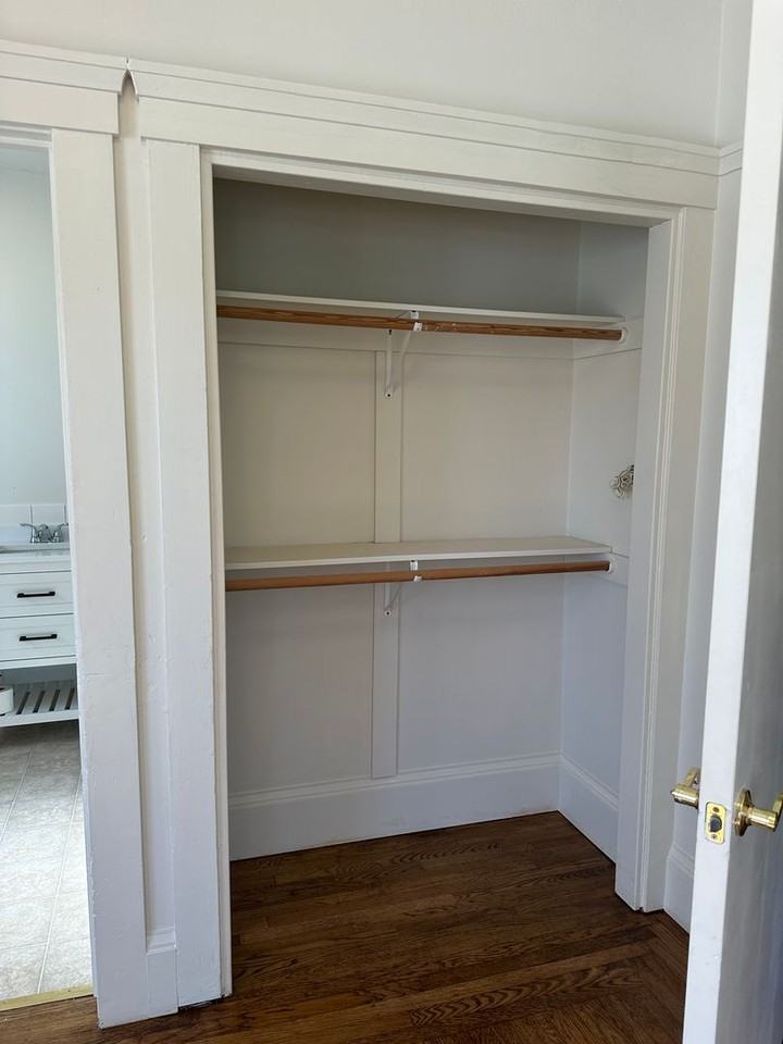 423 49th St - Photo 3 of 16