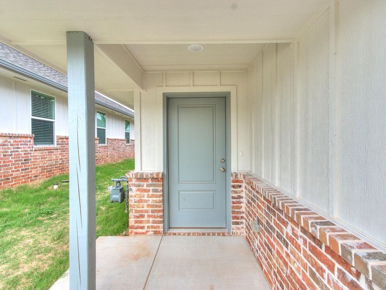 3801 Franks Way - Photo 5 of 50