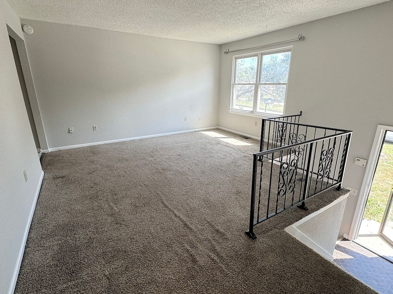 2902 S 55th St - Photo 2 of 12