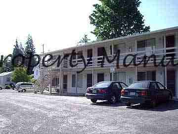 182 Ne Jackson St #9 - Photo 4 of 4