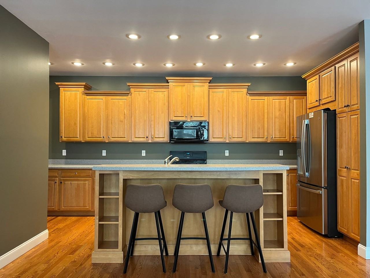 25 Middle Grn - Photo 2 of 28