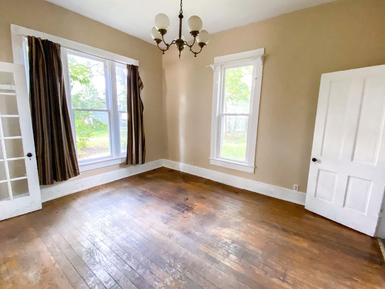 453 Littleton St - Photo 7 of 13