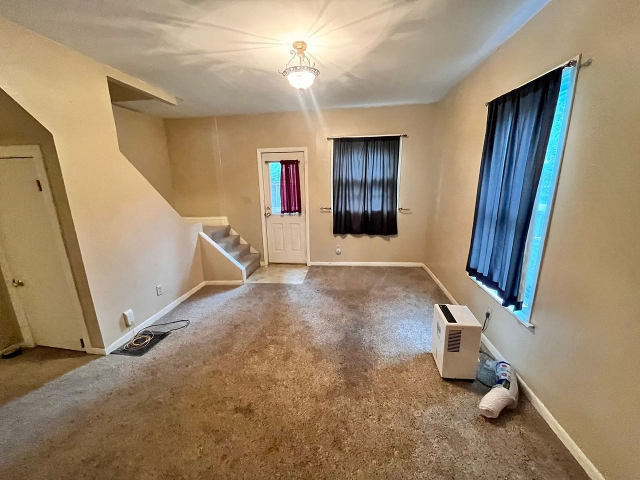 107 Quincy St - Photo 2 of 17