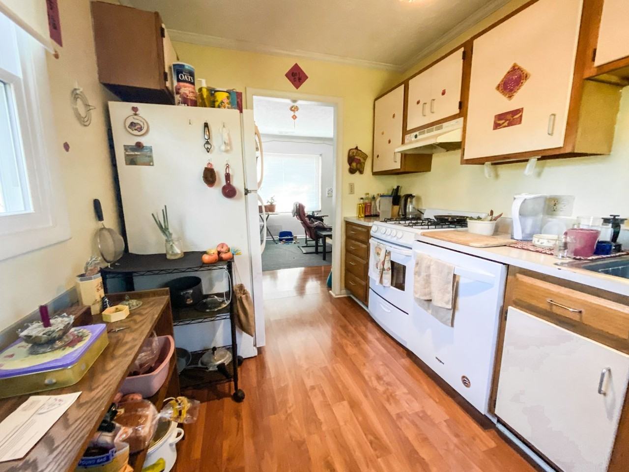 940 Rose St - Photo 6 of 11