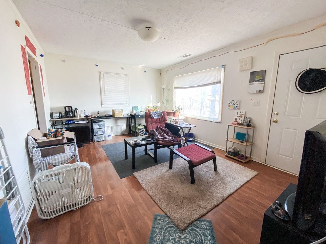 940 Rose St - Photo 7 of 11