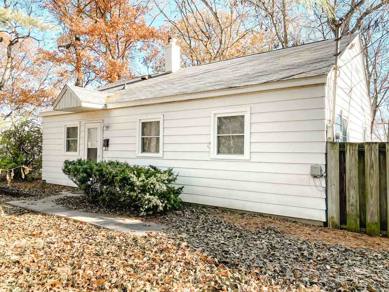 940 Rose St - Photo 5 of 11