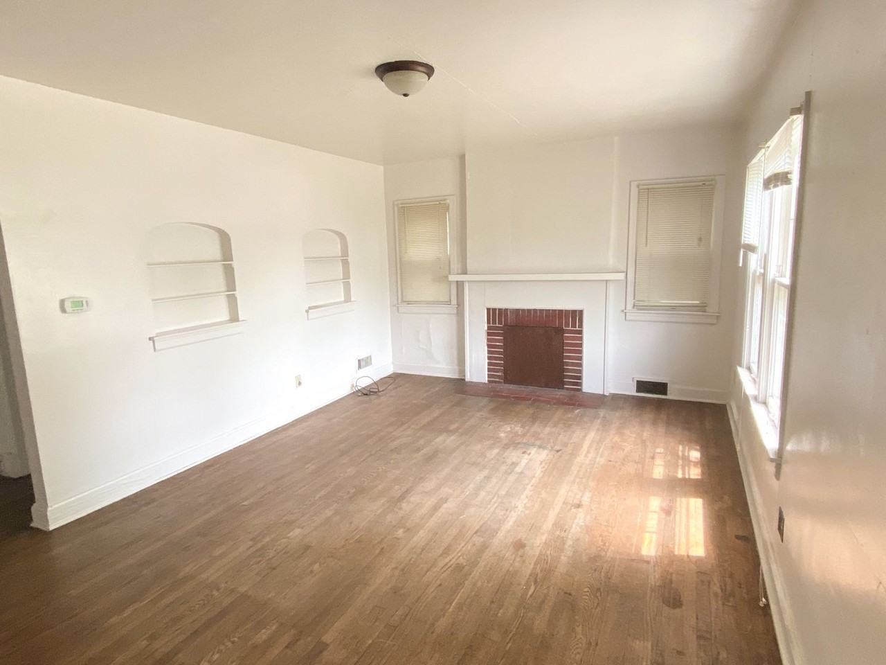 422 Steely St - Photo 2 of 19
