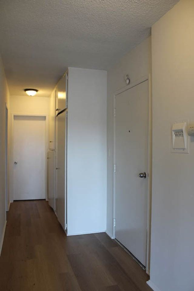 1331 E 7th St #6 - Photo 7 of 14