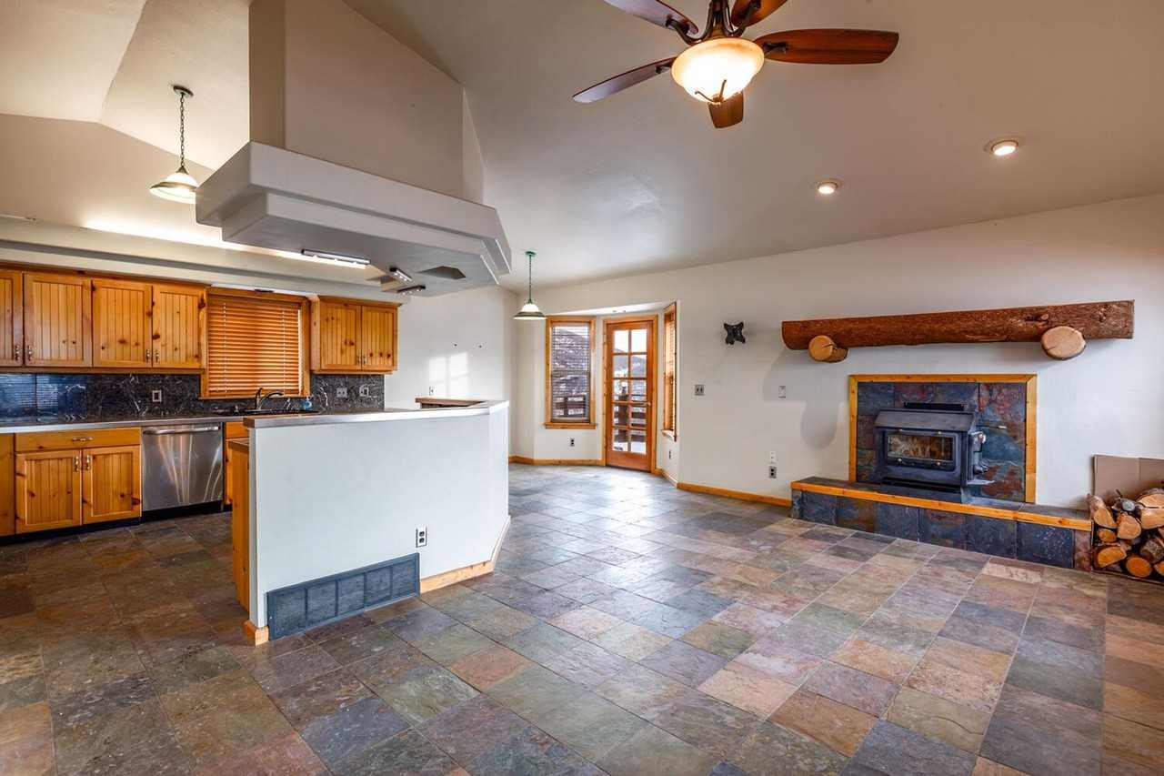 115 Crestview Ter - Photo 5 of 33