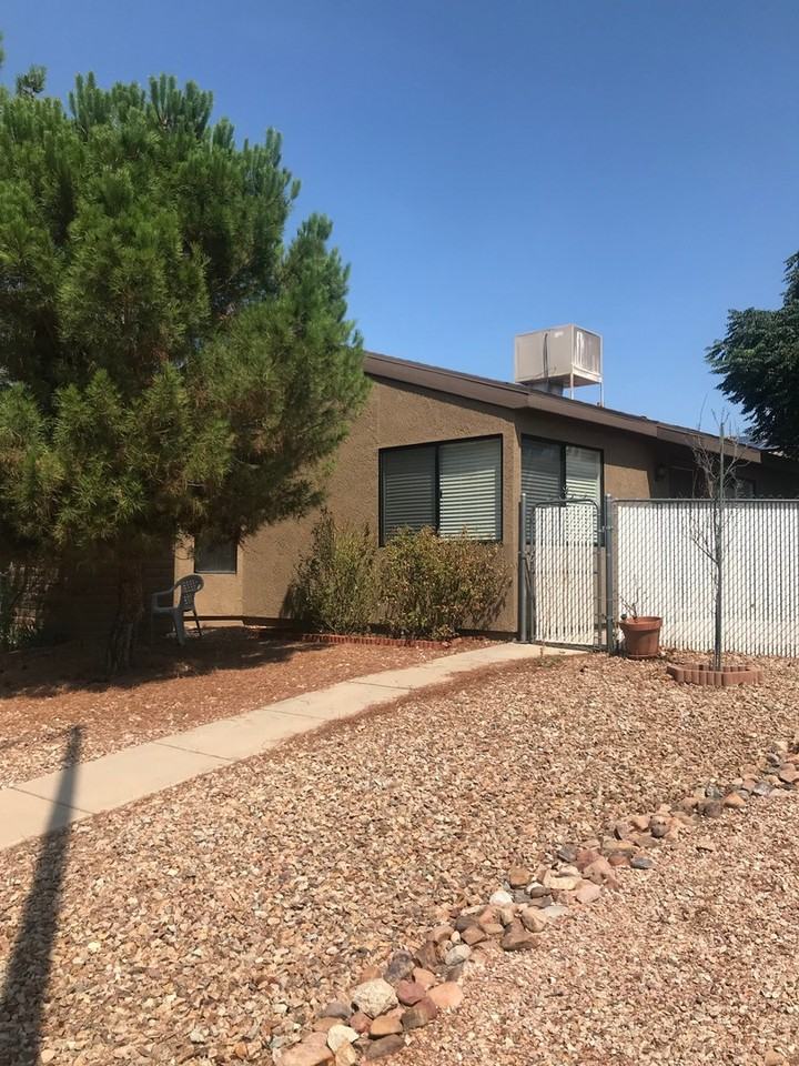 5253 Desert Shadows Dr - Photo 2 of 23