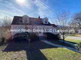 featured image of 826 Lakeview St