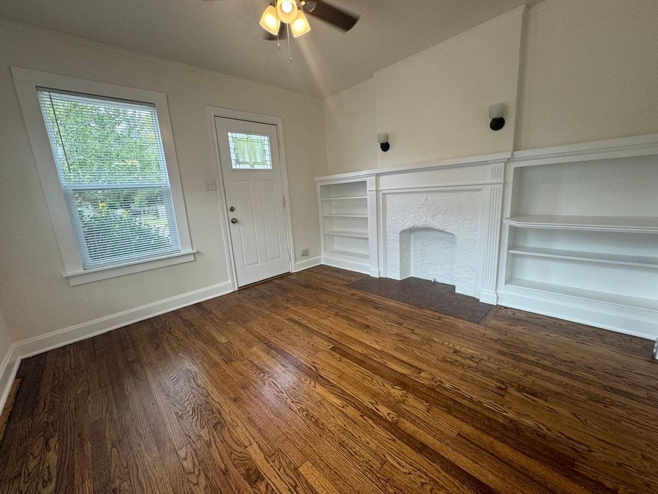 713 S Zunis Ave - Photo 4 of 15