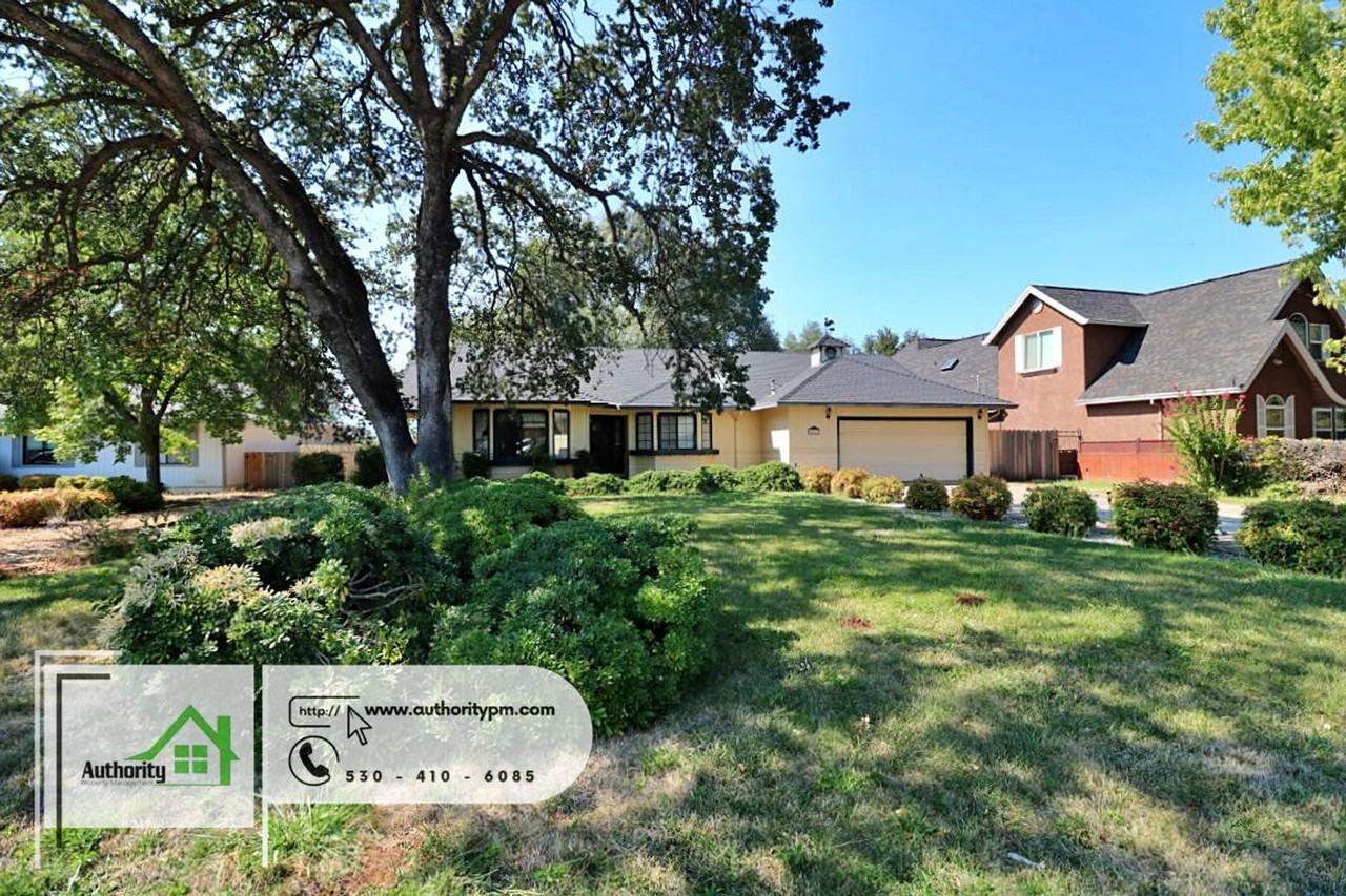 4652 Columbine Dr - Photo 2 of 38