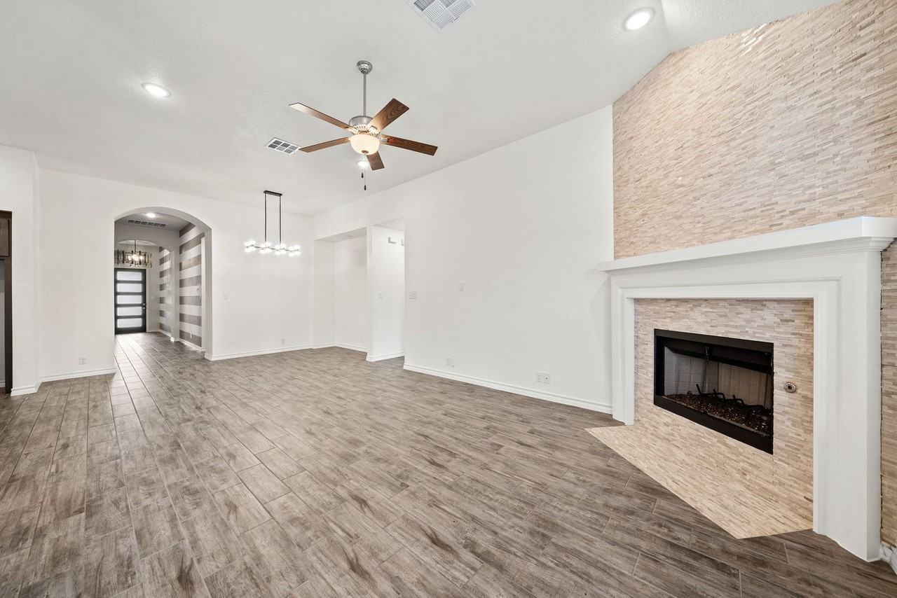 9767 Innes Pl - Photo 5 of 25