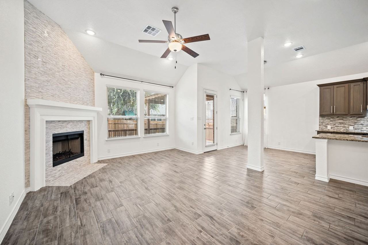 9767 Innes Pl - Photo 6 of 25