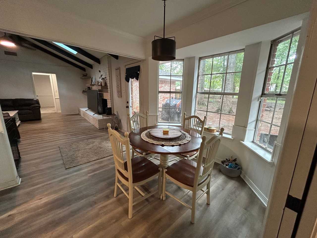 226 Country Ln - Photo 3 of 15