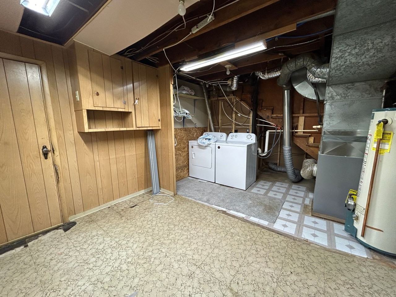 436 7th Ave W - Photo 3 of 14