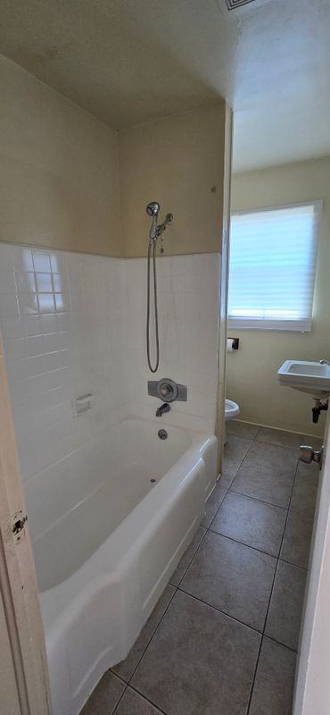3435 E Terrace Ave - Photo 4 of 6