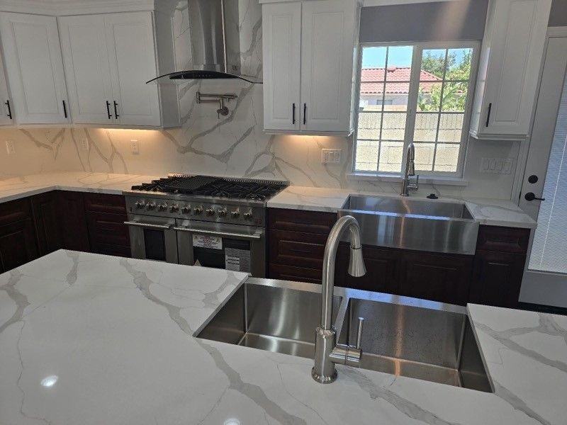 1526 S California Ave - Photo 2 of 7