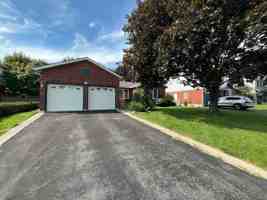 featured image of 114 Greenlees Dr #1