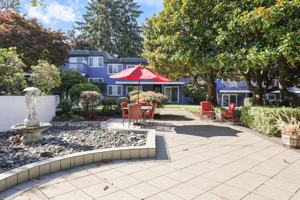 featured image of 1017 South Pearl Street