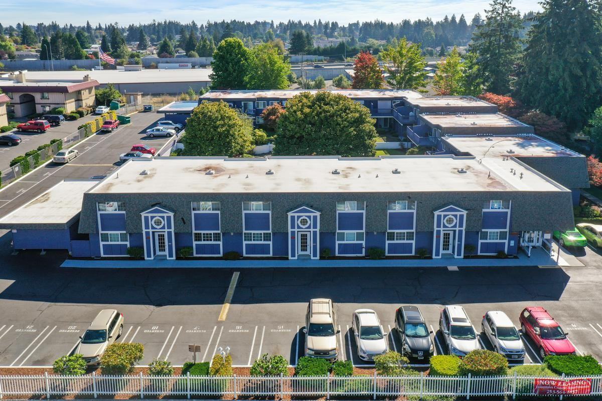 1017 S Pearl St - Photo 3 of 26