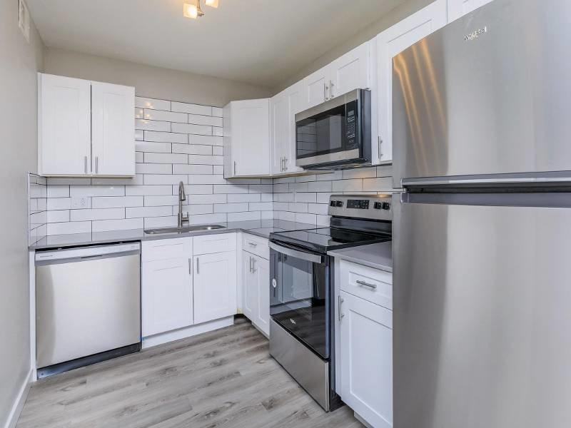 8130 W Indian School Rd - Photo 5 of 19