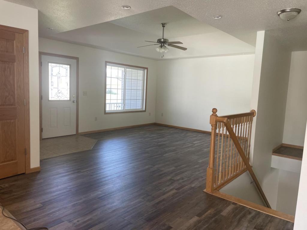 1908 Crooked Ave - Photo 4 of 13