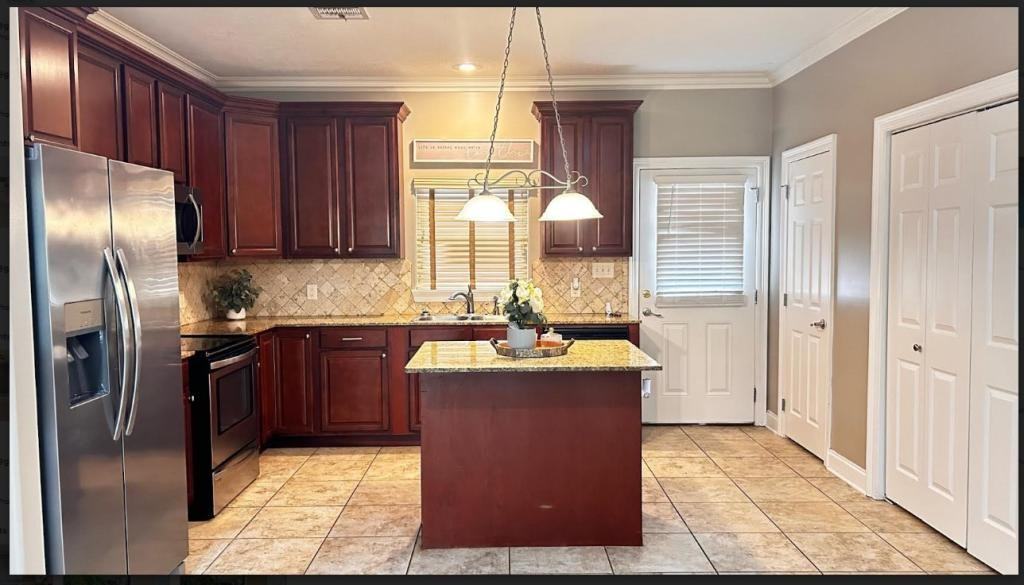 1500 Lacadie Dr Apt C - Photo 6 of 7