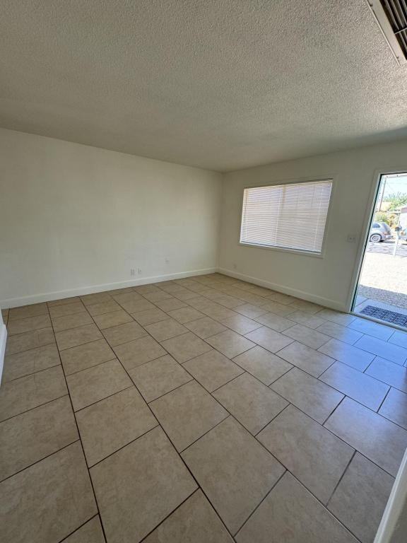 3130 Emilie Cir - Photo 4 of 9