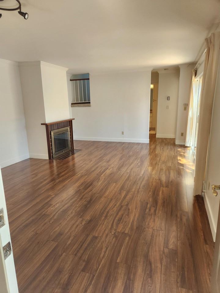 1919 Alameda De Las Pulgas #1