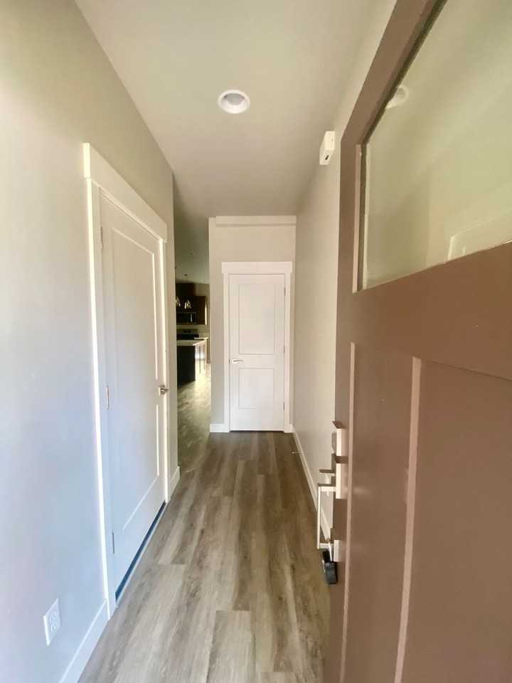 ree201 - Photo 3 of 29