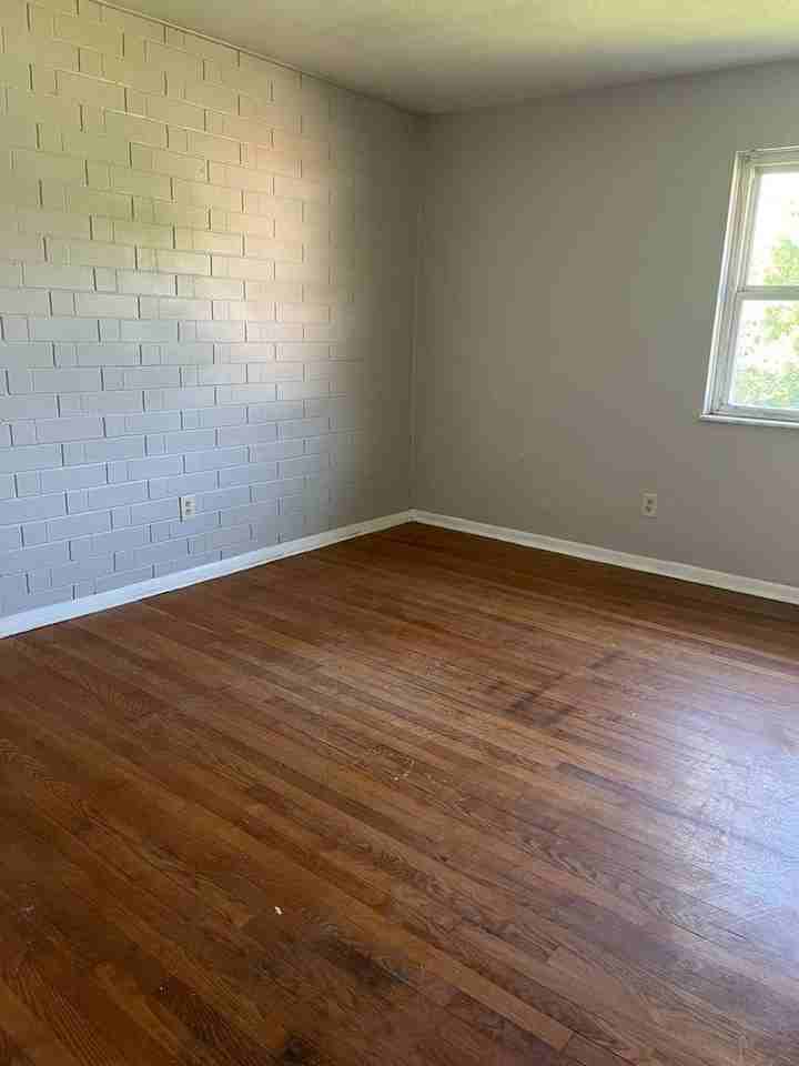 310 Oberlin Rd, Elyria, OH 44035 - Photo 2 of 14