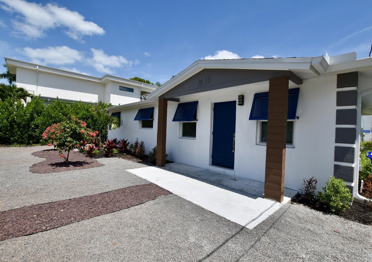 1259 Rordon Ave - Photo 3 of 16