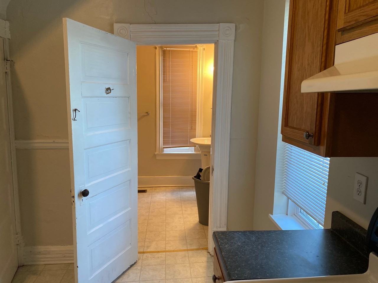 239 Lexington Ave - Photo 5 of 49