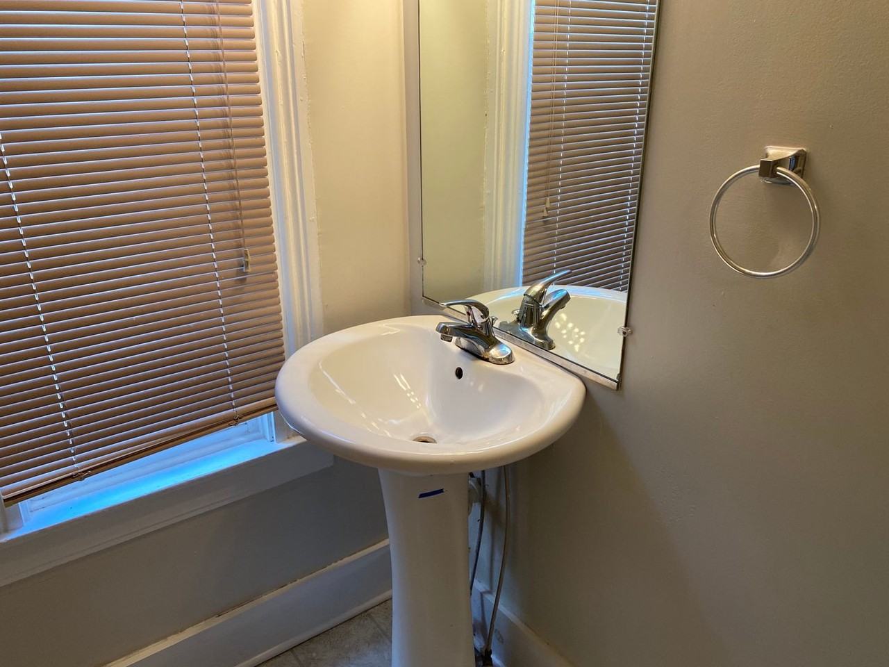 239 Lexington Ave - Photo 6 of 49