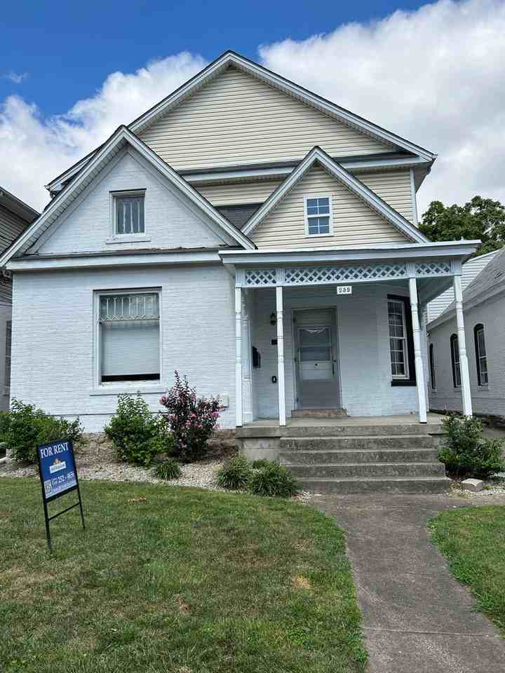239 Lexington Ave - Photo 4 of 26